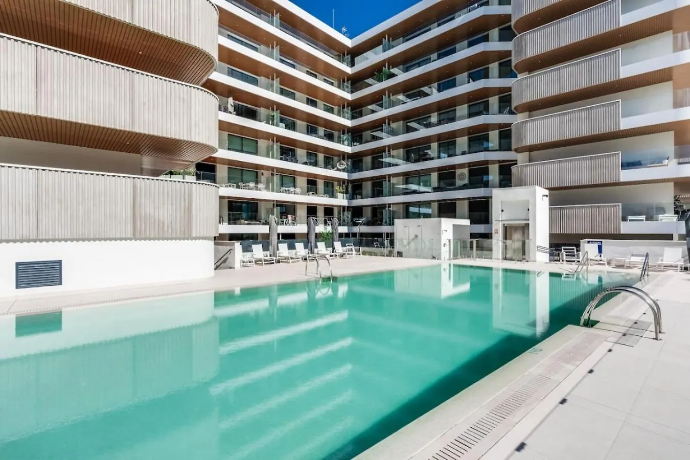 דירות Jade Tower Fuengirola 2Br Perfect Location