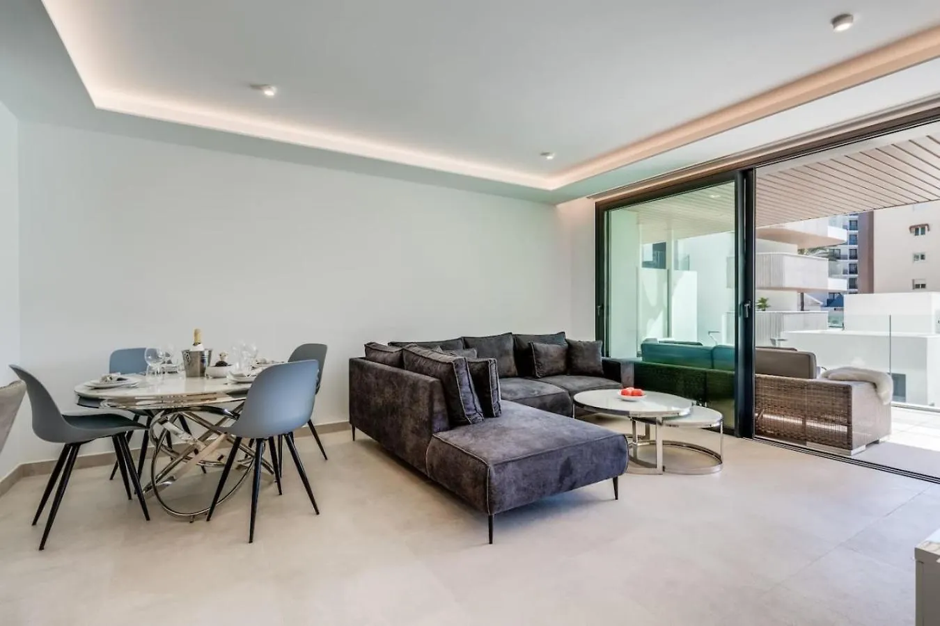 דירות Jade Tower Fuengirola 2Br Perfect Location ספרד