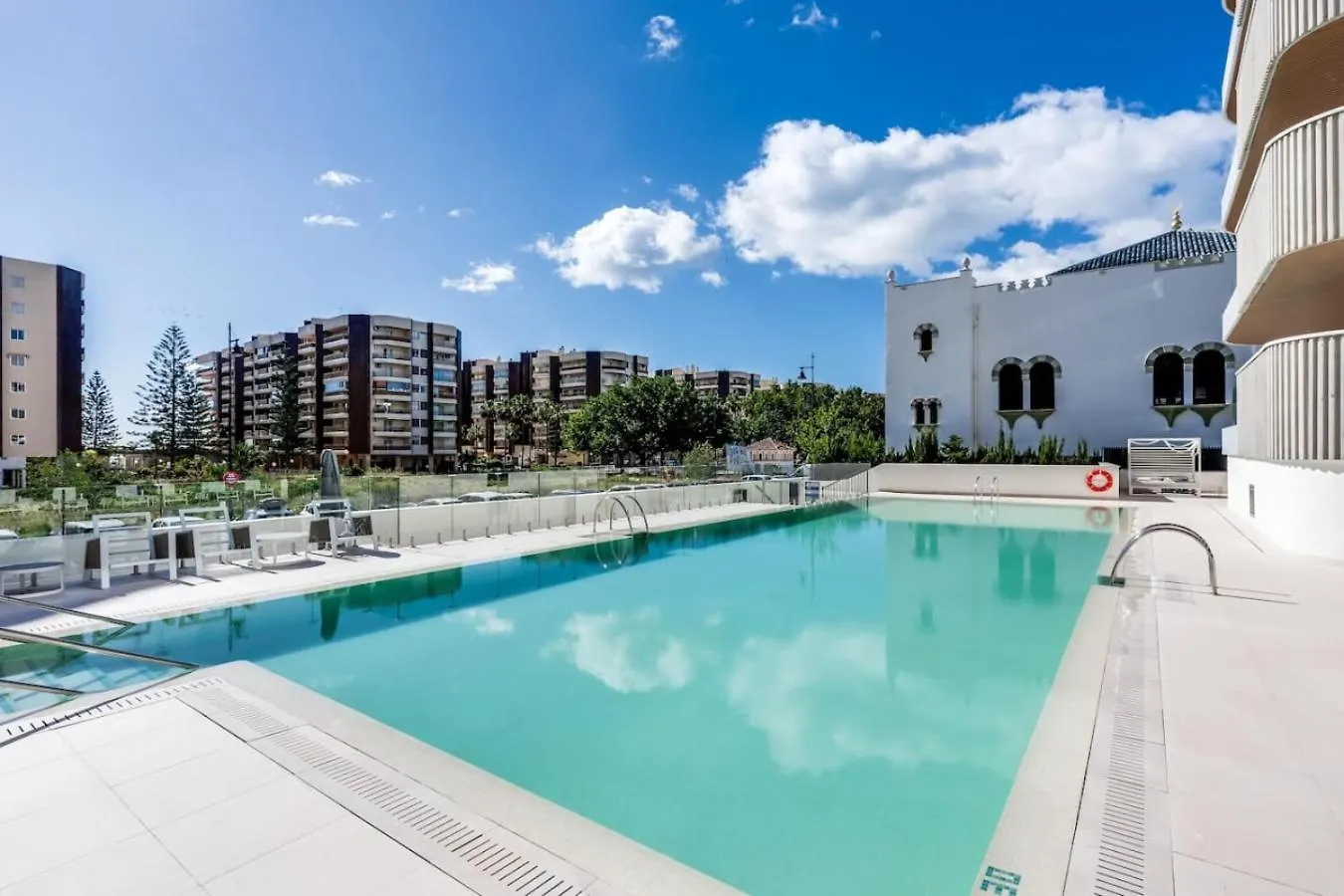 דירות Jade Tower Fuengirola 2Br Perfect Location