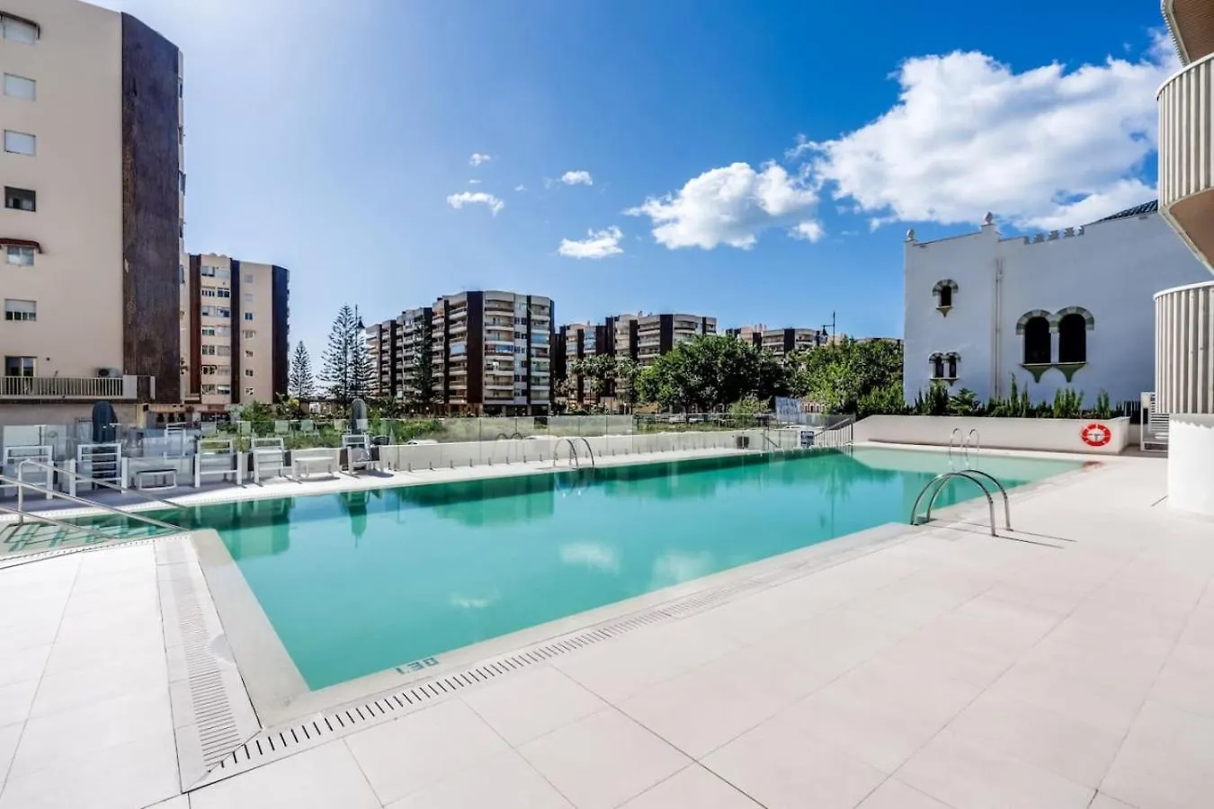 דירות Jade Tower Fuengirola 2Br Perfect Location