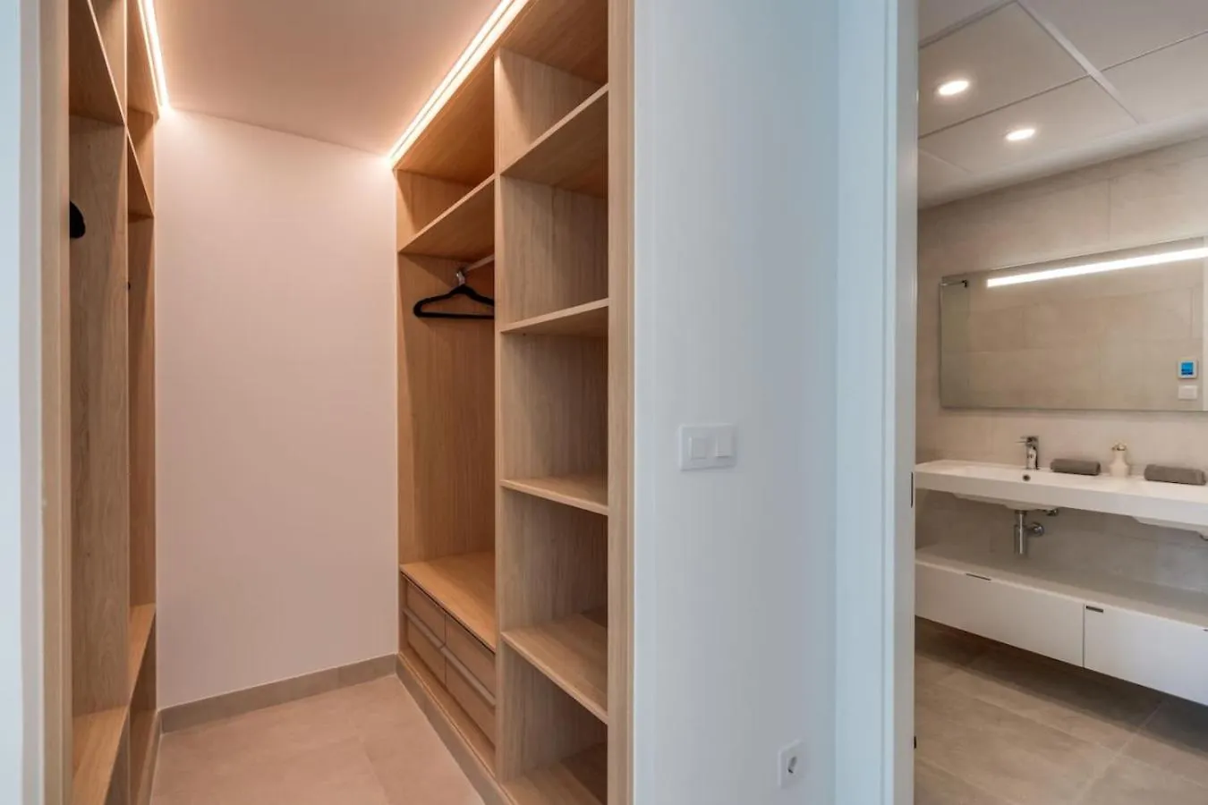 דירות Jade Tower Fuengirola 2Br Perfect Location ספרד